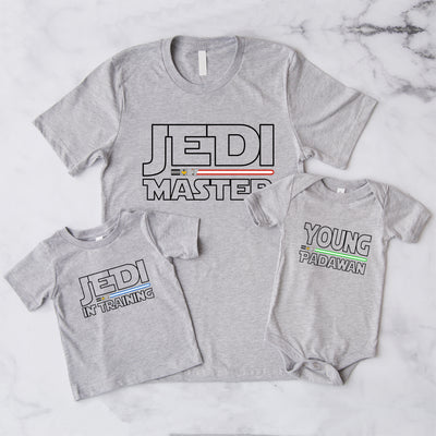 Vater Sohn Partnerlook Jedi Master Young Padawan Shirts Mutter Tochter Outfit Vater Baby Geschenk Babybody bedruckt Vatertagsgeschenk Galaxy