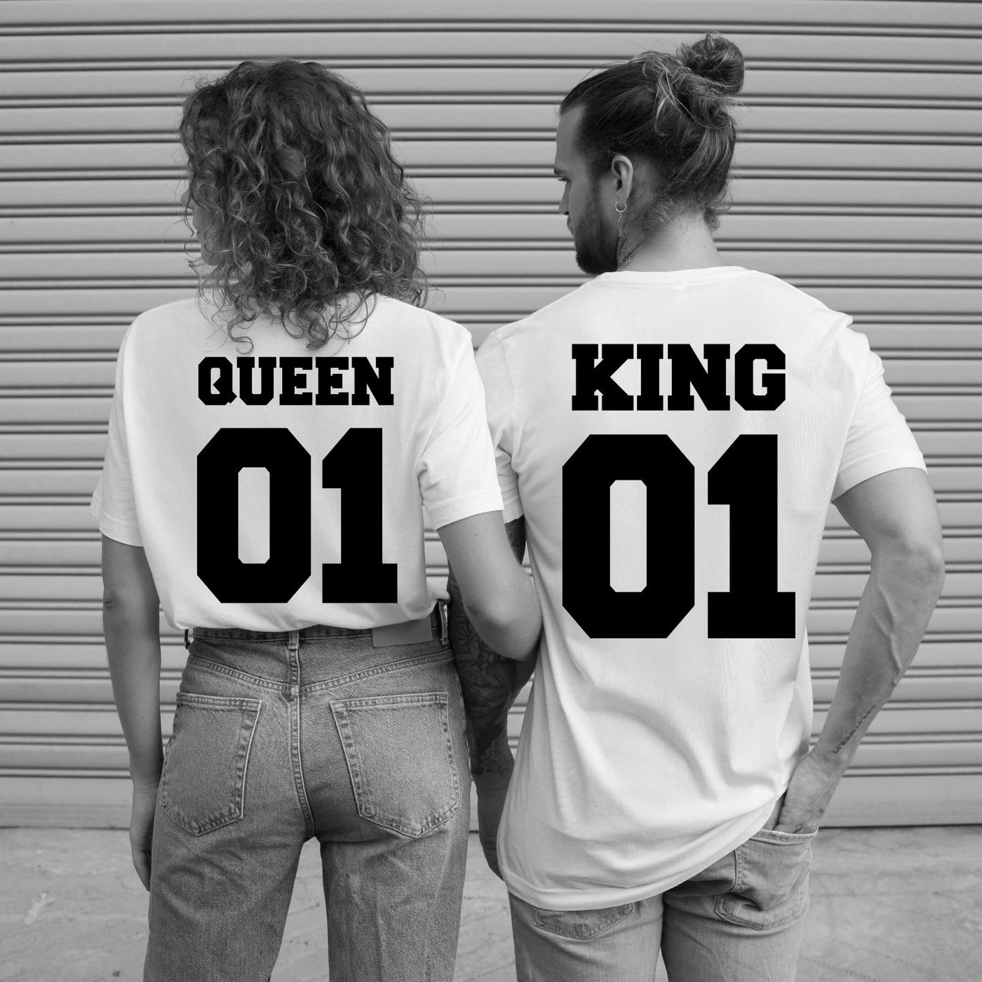 King Queen Pärchen Shirts KING 01 Partner T-Shirt QUEEN 01 Pärchenshirts für Paare Couple Tees Wunschzahlen Shirts für Paare Valentinstag