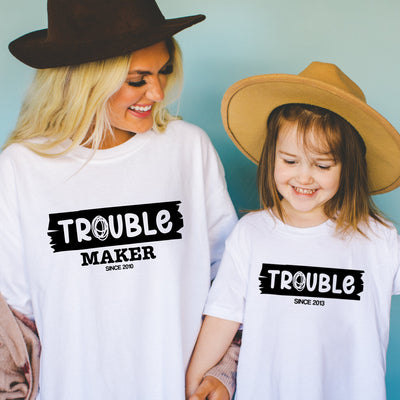 Trouble Shirt Vater & Sohn Partnerlook Trouble Maker Babybody bedruckt personalisiert Geschenk für Eltern Mutter Tochter Outfit SET Vatertag