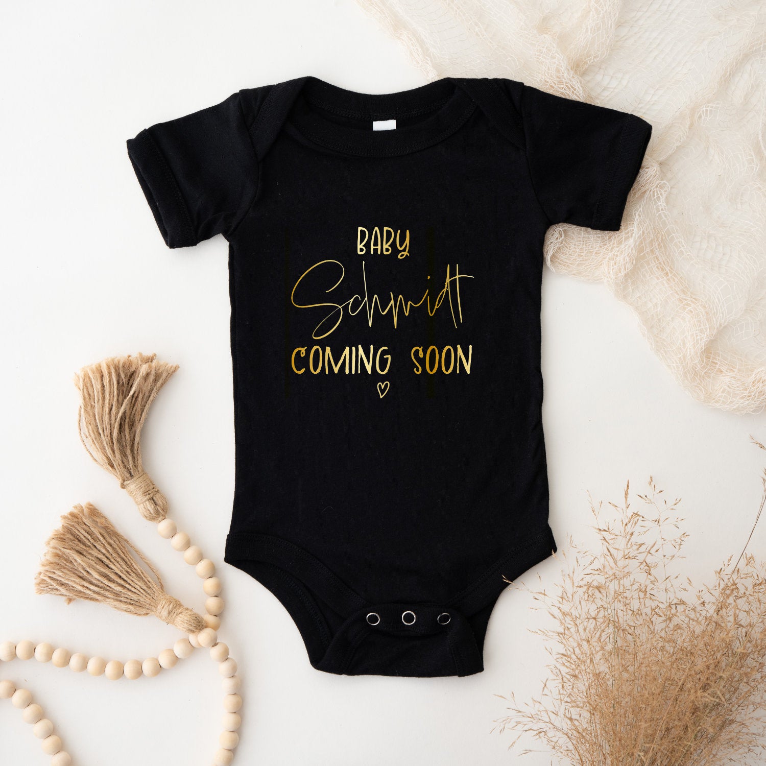 Babybody Name personalisiert Babybody kurzarm bedruckt mit Wunschnamen Baby Coming Soon Schwangerschaft ankündigen Baby Geschenk Baby Shirts