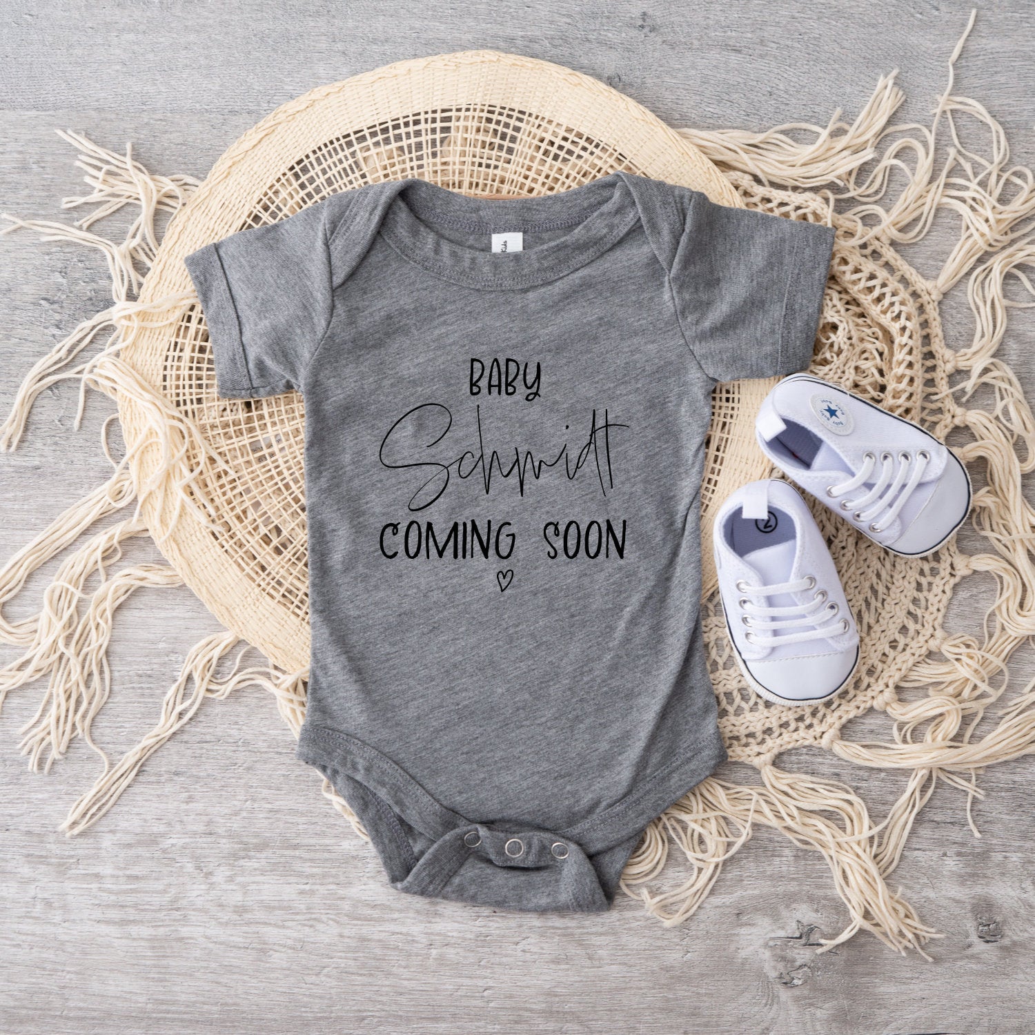 Babybody Name personalisiert Babybody kurzarm bedruckt mit Wunschnamen Baby Coming Soon Schwangerschaft ankündigen Baby Geschenk Baby Shirts
