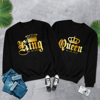 KING QUEEN Sweatshirt mit Wunschdatum und Krone Pärchenpullis für Paare mit Wunschdruck Pärchen Sweater Geschenk für Paare