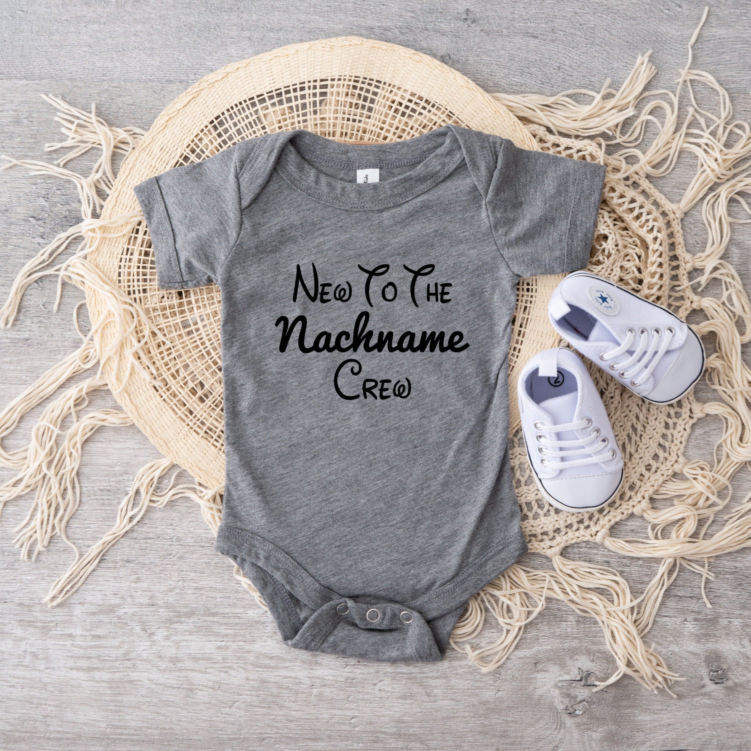 New to the Crew Body Personalisiert Babybody Miniversion Bodysuit Schwangerschaft verkünden Body kurzarm bedruckt Babybody Bodysuit Geschenk